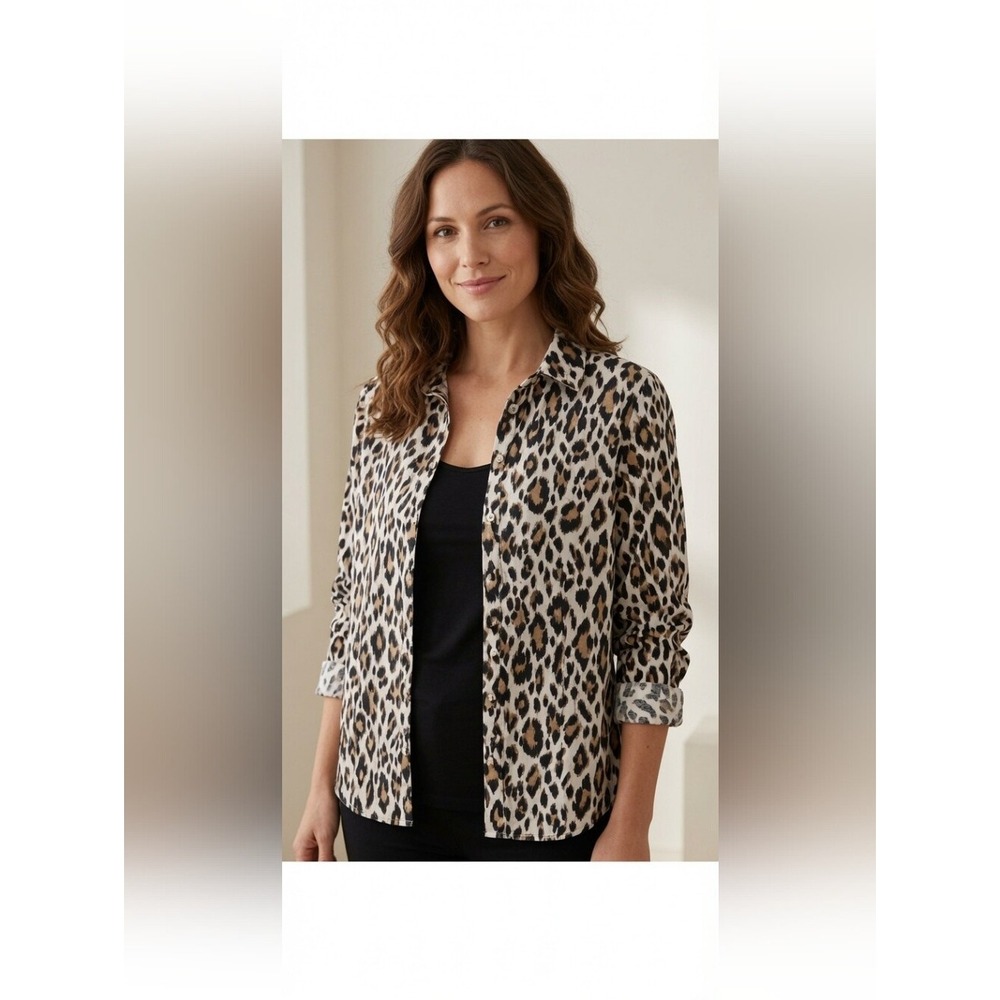 Chico's No Iron Animal Print Button Up Shirt 1/Medium Mob Wife Closet Essential